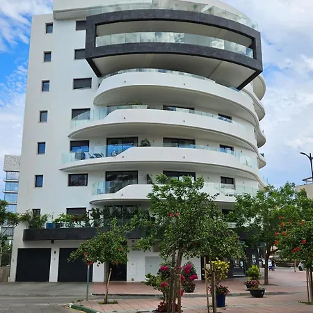 Inf1.1d - Modern Flat Near Old Town Appartamento *