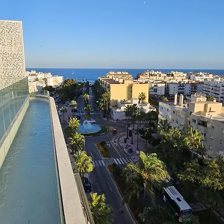 Inf1.1d - Modern Flat Near Old Town *