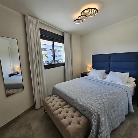 Inf1.1d - Modern Flat Near Old Town *