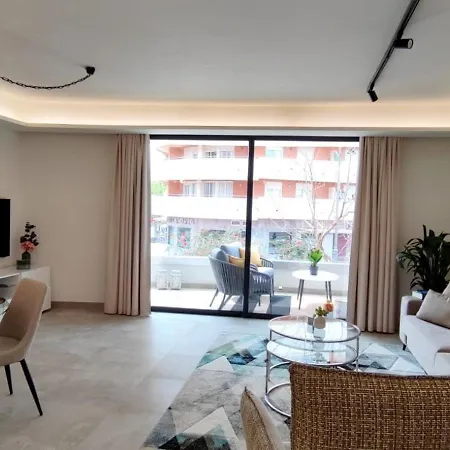 Inf1.1d - Modern Flat Near Old Town * Estepona
