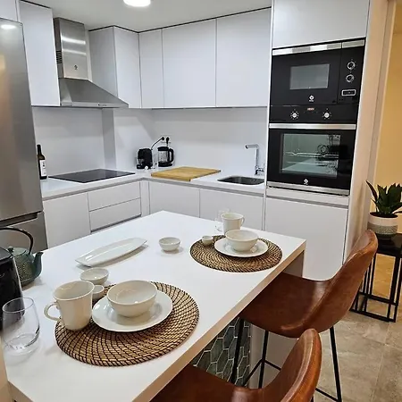 Apartman Inf1.1d - Modern Flat Near Old Town