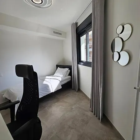 Inf1.1d - Modern Flat Near Old Town Apartman