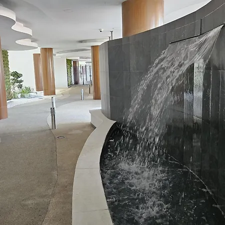 Inf1.1d - Modern Flat Near Old Town 에스테포나